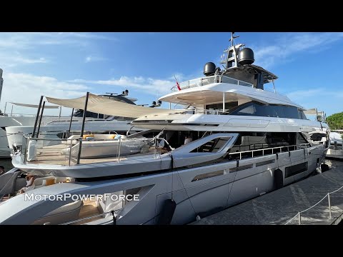 Touring 2022 Azimut Grande Trideck Luxury Yacht