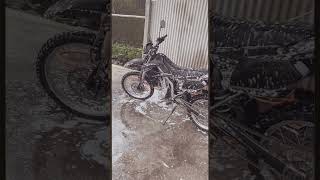 Download lagu Kawasaki KLX 250 Mandi #kawasakiklx250 mp3 Download lagu Kawasaki KLX 250 Mandi #kawasakiklx250 mp3