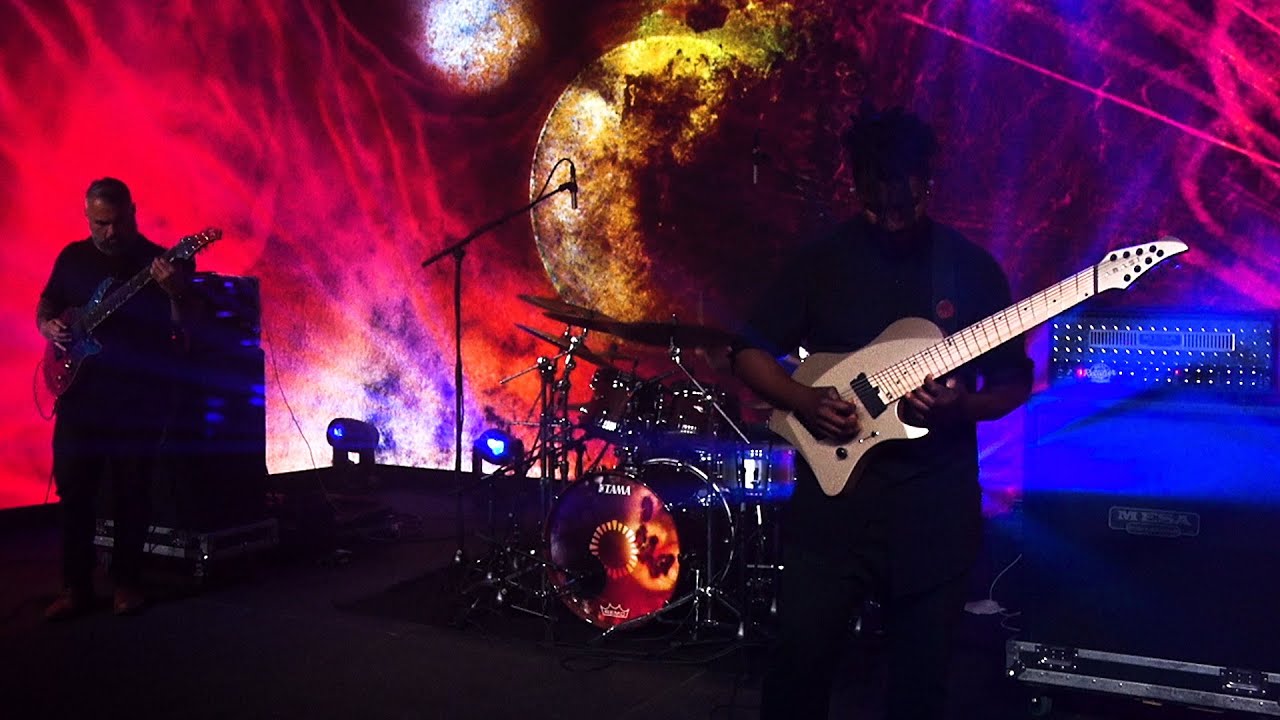 ANIMALS AS LEADERS - Tooth & Claw (Live in Anaheim 2020) - YouTube