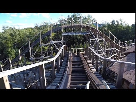 On-ride point of view of Roar-O-Saurus