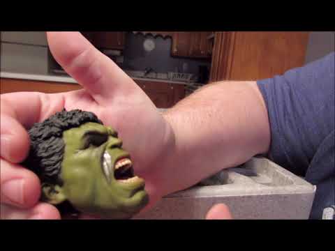 Hot Toys MMS 430 Gladiator Hulk Unboxing and Review!