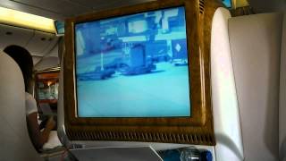 preview picture of video 'Emirates 777-300ER DXB FCO Business Class - DUBAI boarding take off & landing ROME'