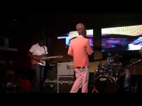 JAMAICA'S UNDERGROUND - Sizzla - Thank you pussyhole Officer fi shut down di show