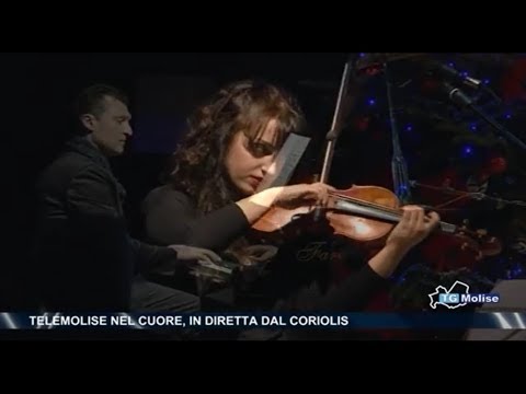 Roberta Pranzitelli durante la trasmissione "Festa di Domenica sport" (Telemolise)