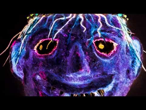 10 Walls From The Puppet King