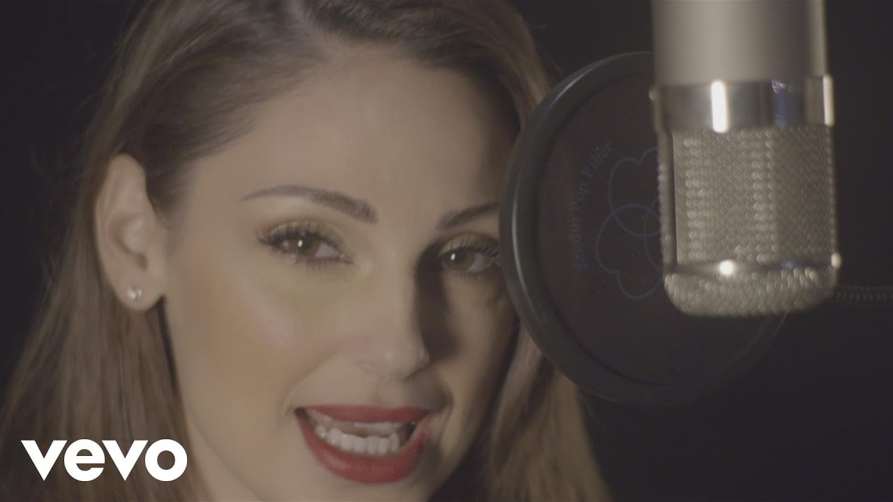 Anna Tatangelo — Gocce Di Cristallo