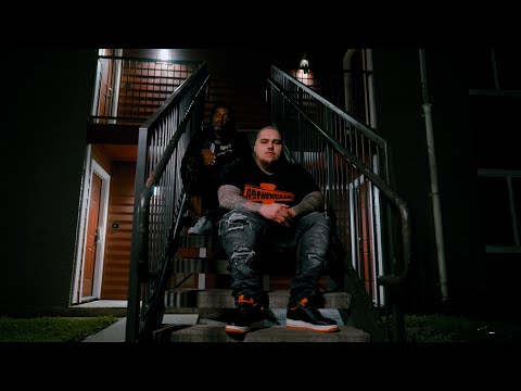 Big Tony Ft Skeetaste " Moving Rock" (Official Video)