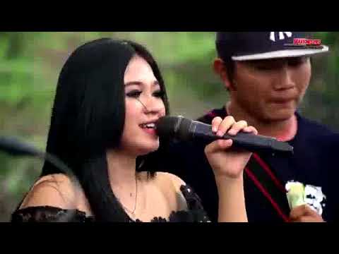 MONATA LIVE BREBES 2017   Ditinggal Rabi   Vivi Ayu