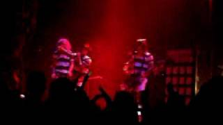 Family force 5 keep he party alive