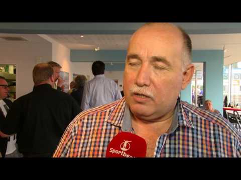 Alain Vereecke KSV Temse op afscheid voorzitter De Witte