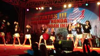 Download lagu Cherrybelle-Pura Pura Cinta at Kepri Mall Batam (4 Mei 2014) mp3