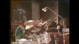 Mahavishnu Orchestra - One Word (Châteauvallon, France, 1972 - synchronised)