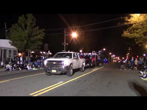 2019 Woodbury Fall Parade 28   Gloucester City String Band