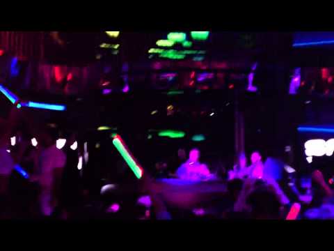 Sander van Doorn @ HQ - Sweet Dreams/Koko Mashup