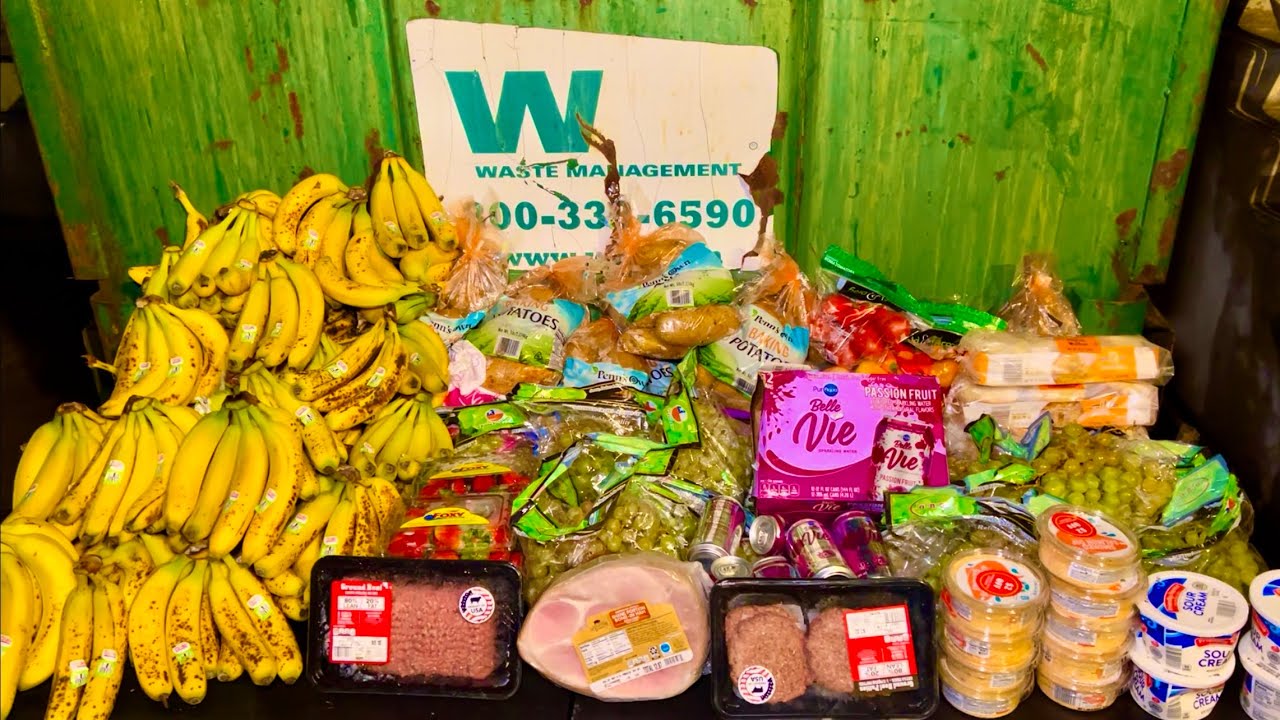 Dumpster Diving Aldi #91 How to Save Money on Fresh Food!