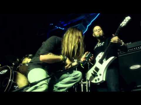 Drowning Pool - 37 Stitches (Official Video)