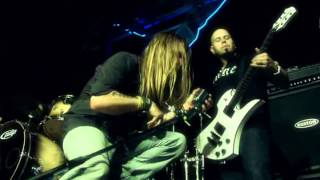 Drowning Pool - 37 Stitches (Official Video)