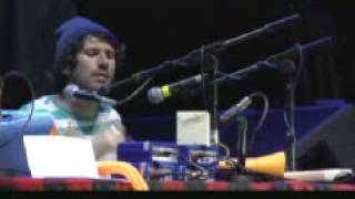 gruff rhys - Gwn Mi Wn (Live) - Gruff Rhys - Concert For Teenage Cancer Trust.flv