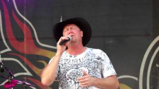 LIVE-Sawdust on Her Halo-Tracy Lawrence.mov