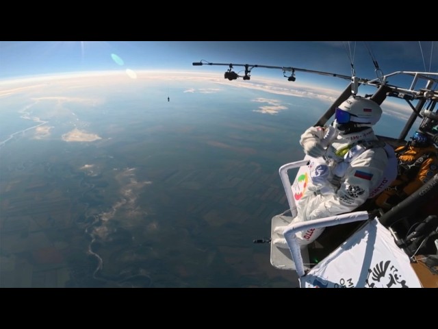 Alucinante salto estratosférico a más de 11.000 metros de altura rompe récord mundial