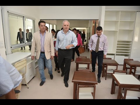 El ministro Cánepa supervisó la obra de un nuevo módulo del Nivel Inicial