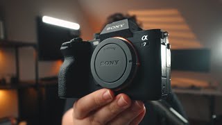 Video thumbnail for Warum DIE Sony A7 IV AUCH 2025 NOCH EINE TOP OPTION IST by Jens