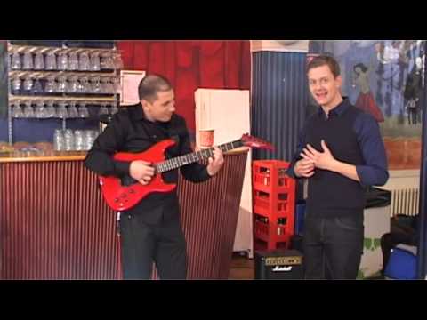 Tobbe och Marko testar elgitarr - Talang (TV4)