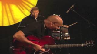 AQUI Y AJAZZ, Mark Whitfield "Soulful Funk"