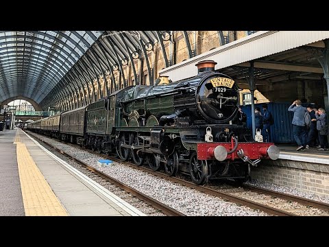 7029 'Clun Castle' Makes a Deafening Departure from Kings Cross! First time since 1967! - 07/10/23