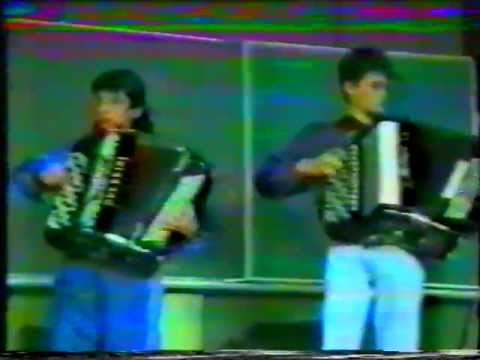 DUET BOJAN NESIC I NENAD KODIC - PRVA HARMONIKA SRBIJE 1993 GOD.( FINALE )
