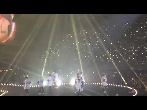 180901 One: The World in Manila Wanna One - GOLD