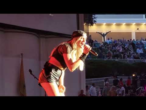 Alana Springsteen - look i like - Live PNC Bank