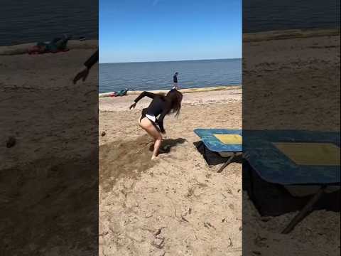 #beach #itworkedeventually #acrobatics #backflip #flip #helpmemakethismakesense #mermaidpool