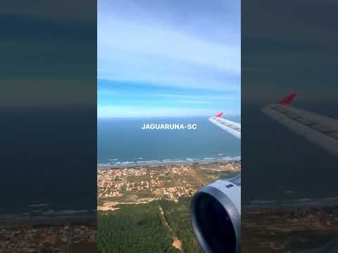 Avião pousando em Jaguaruna SC