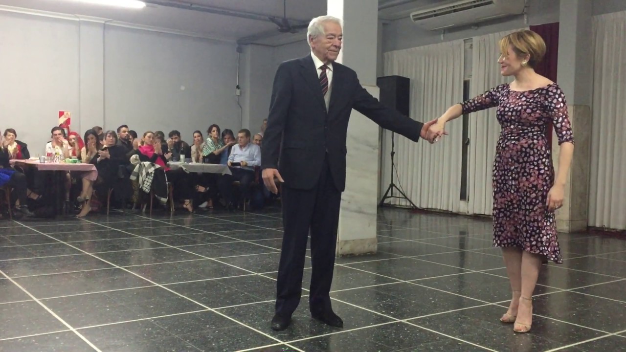 EL CHINO PERICO Y PAOLA TACCHETTI. FLOREAL 1/3