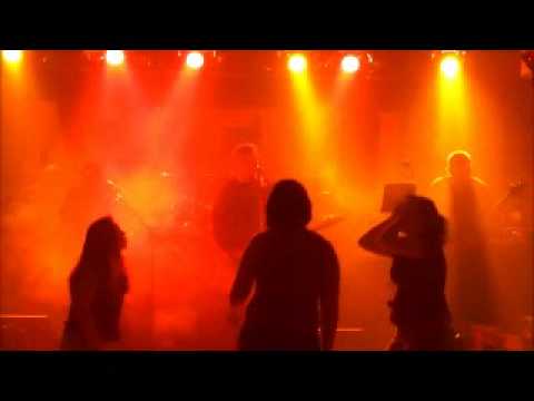 Pláč spálí smích - ARZENAL