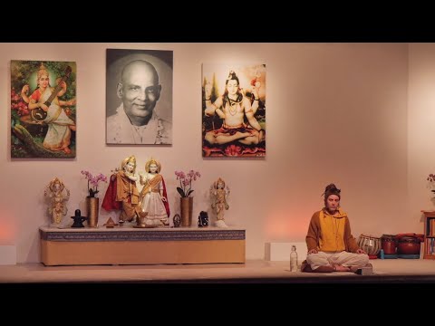 Fortgeschrittenes Pranayama mit Jula - Yoga Vidya Ashram Live, 14.04.2022, 6:00 Uhr