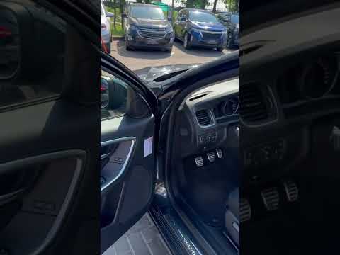 фото volvo v60 i рестайлинг 0