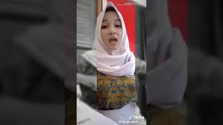 Tik Tok id: falenfl jilbab ABG hot banget