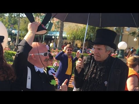 TDW 1401 - Bats Day VS Dapper Day at Disneyland
