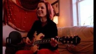 Shirley Manson - Lighten Up (tribute video)
