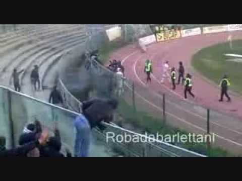 Barletta - Frosinone 2-1 Esultanza di La Mantia sotto la curva 26/01/14