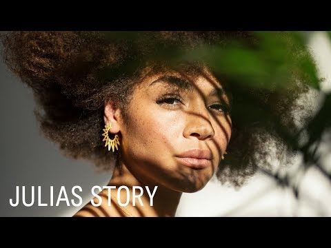 download lagu mp3 mp4 Julia Dalia, download lagu Julia Dalia gratis, unduh video klip Julia Dalia