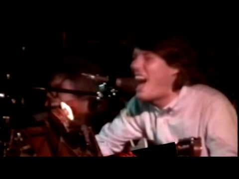 download lagu mp3 mp4 Pfm De Andr Live, download lagu Pfm De Andr Live gratis, unduh video klip Pfm De Andr Live