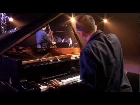 Vijay Iyer Trio - Accelerando