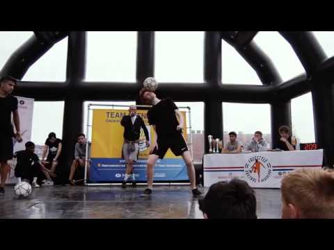 Semi Final: Mohammad Akbari vs Mart Pool - International Freestyle Football Tournament Veenendaal