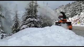Konya’yı Antalya’ya bağlayan kara yolu kar altında. Ekipler, bin 825 metre rakımlı Alacabel'de çalışmalarını sürdürüyor.