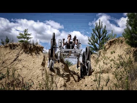 Unser pedalbetriebenes Amphibienfahrzeug wird im Gelände getestet #2imEis #KeinWegIstDasZiel