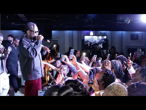 ADEKUNLE GOLD LIVE IN BOSTON (AG BABY LIVE IN BOSTON)