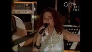 Gloria Estefan - Abriendo Puertas (Live in Guantanamo 1995)
